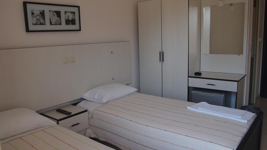Rondos Hotel هيماري المظهر الخارجي الصورة