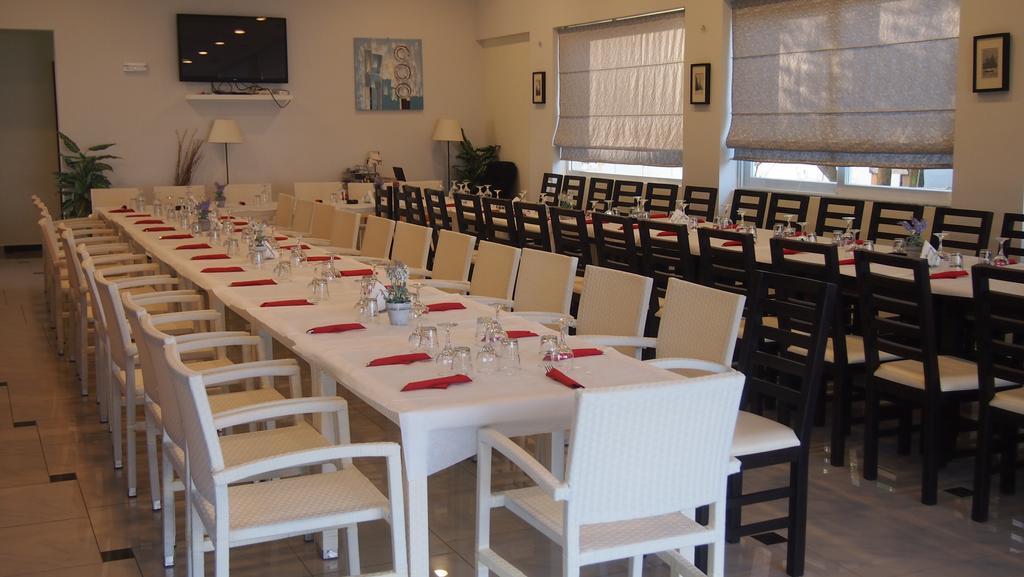 Rondos Hotel هيماري المظهر الخارجي الصورة