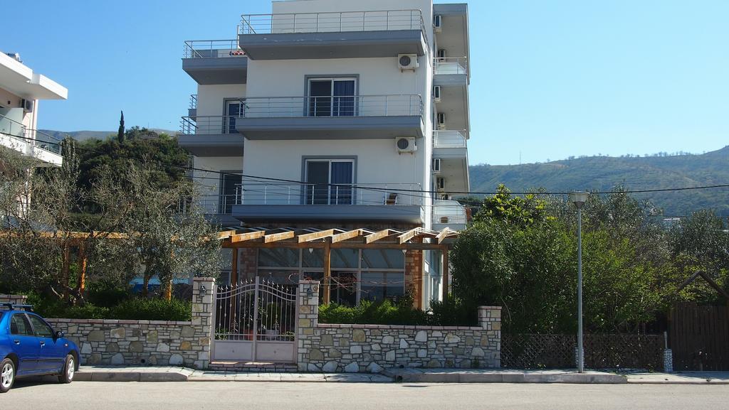Rondos Hotel هيماري المظهر الخارجي الصورة