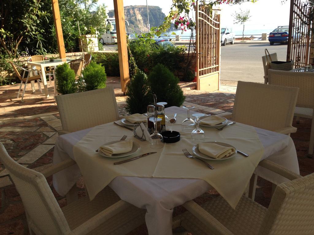Rondos Hotel هيماري المظهر الخارجي الصورة