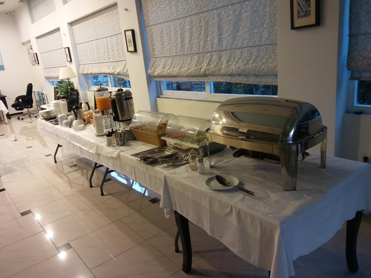 Rondos Hotel هيماري المظهر الخارجي الصورة