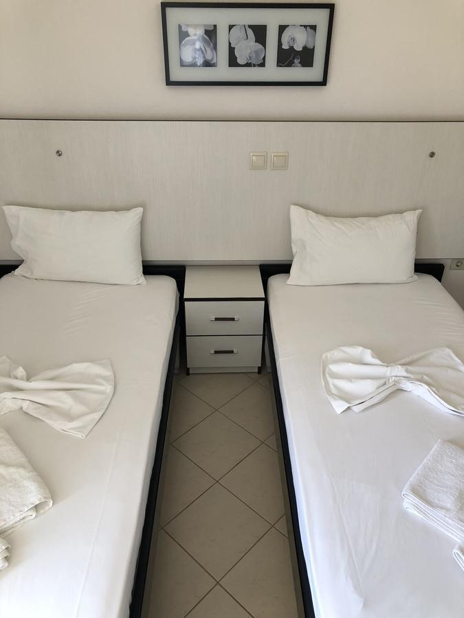 Rondos Hotel هيماري المظهر الخارجي الصورة